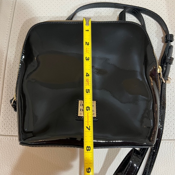 Dooney and Bourke patent leather crossbody - Picture 5 of 6